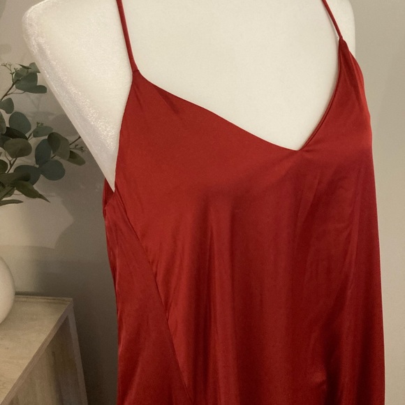 ❌SOLD Nicole Miller New York red Maxi - Picture 2 of 8